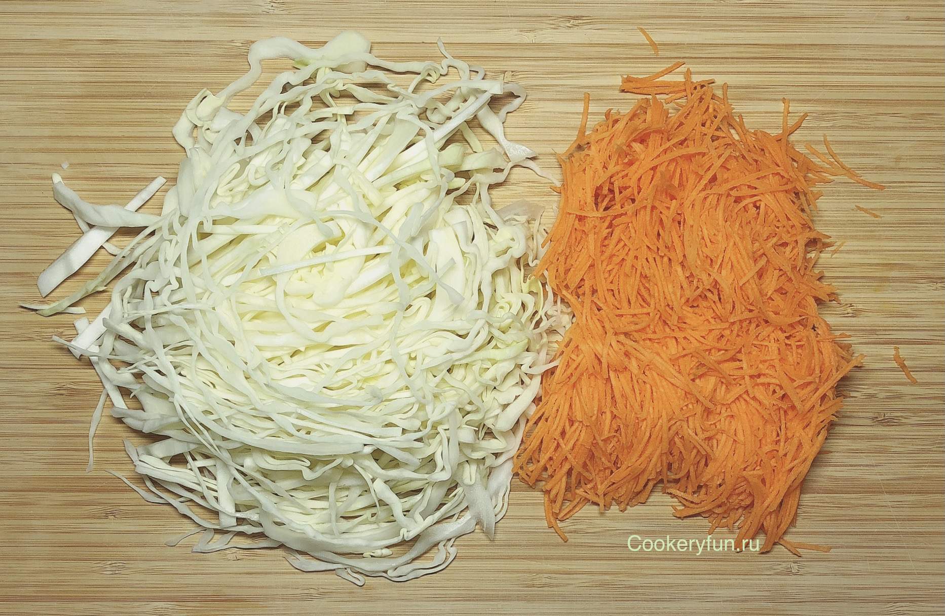 Ингредиенты для «Быстрая квашеная капуста с апельсином»: